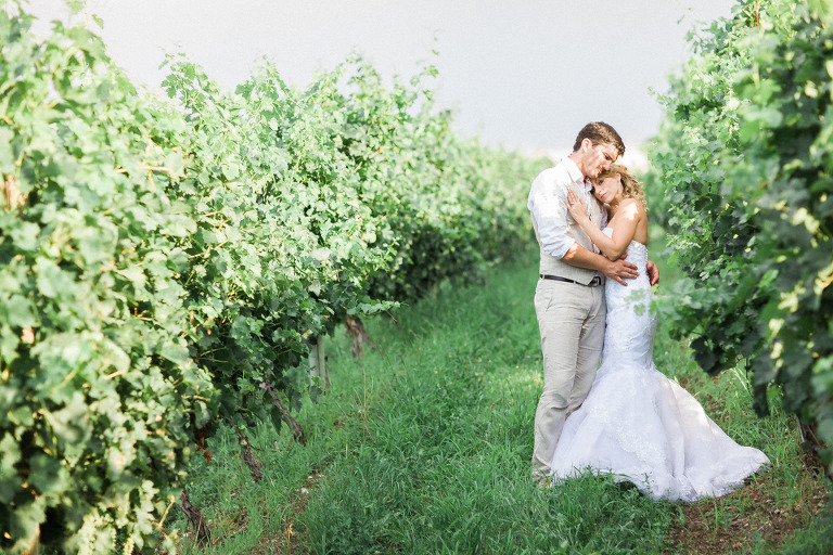 oliver vineyard winery wedding