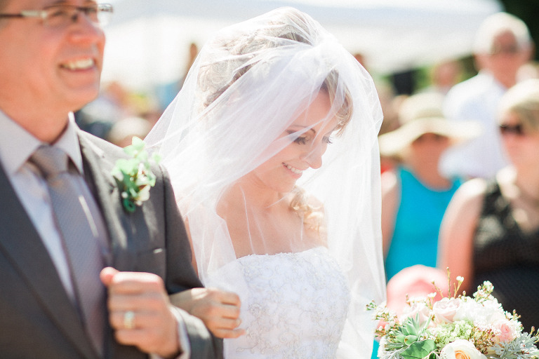 wedding photographers located in peachland