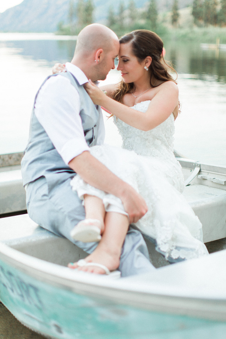 Skaha Lake boat wedding