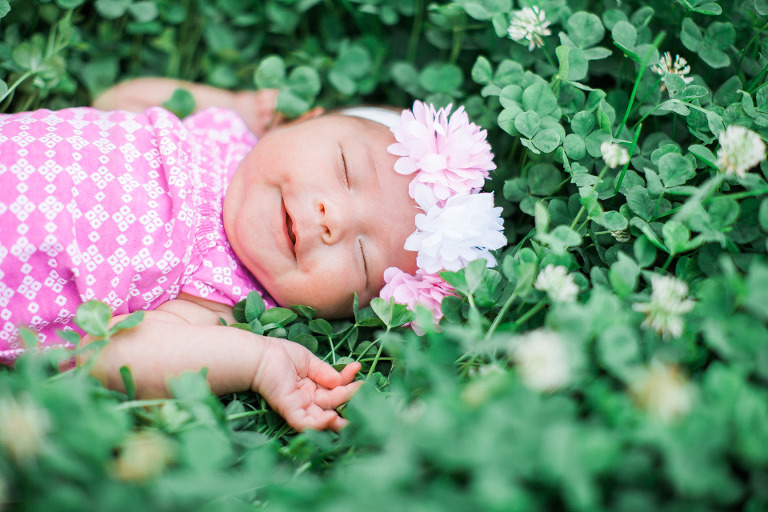 osoyoos-field-pasture-baby-photography