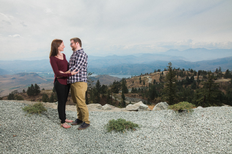 engagement photographer located in saanich