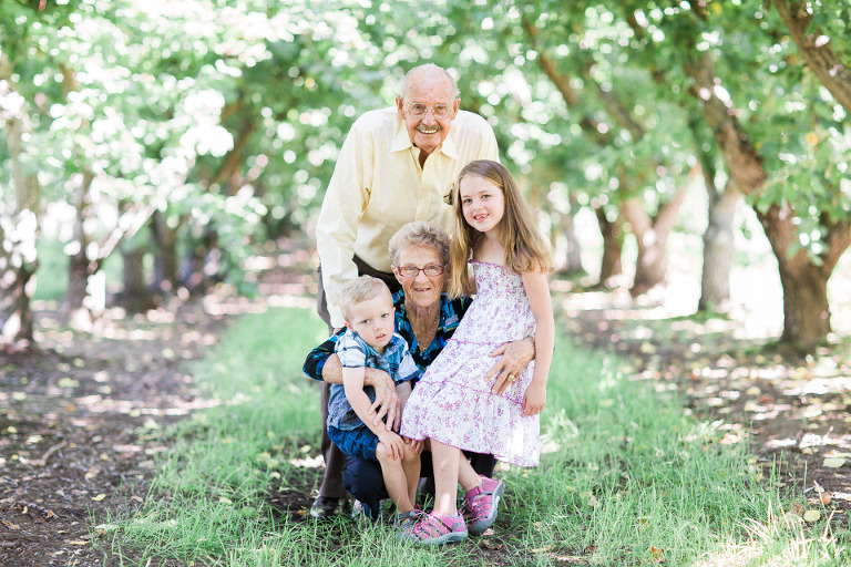 family-photographers-located-in-salmon-arm