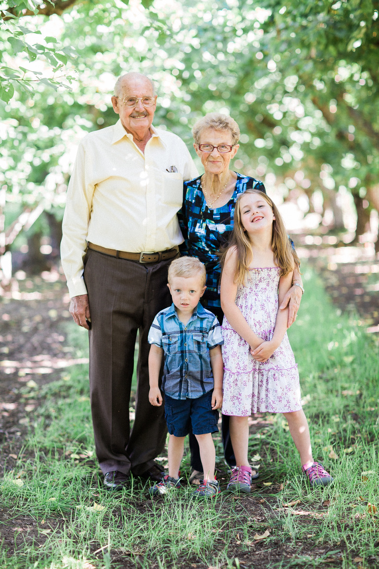 family-photographers-located-in-victoria-bc