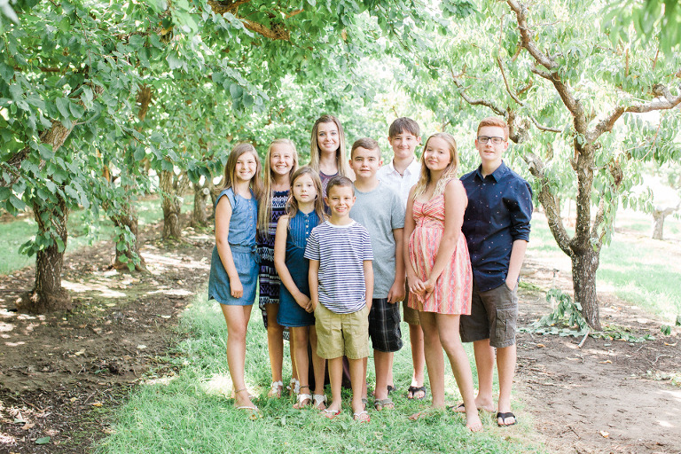 family-portrait-photographers-located-in-ok-falls