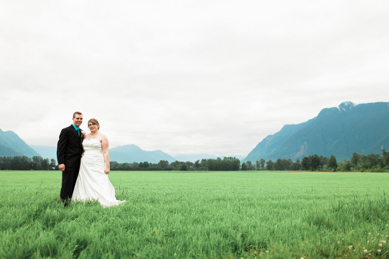 vancouver grass field wedding